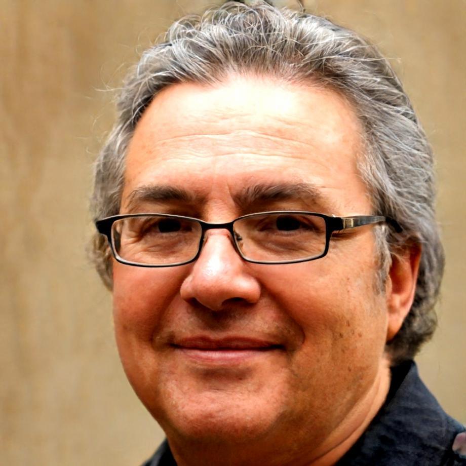 Portrait de Julien Mercier, spécialiste en contrôle budgétaire